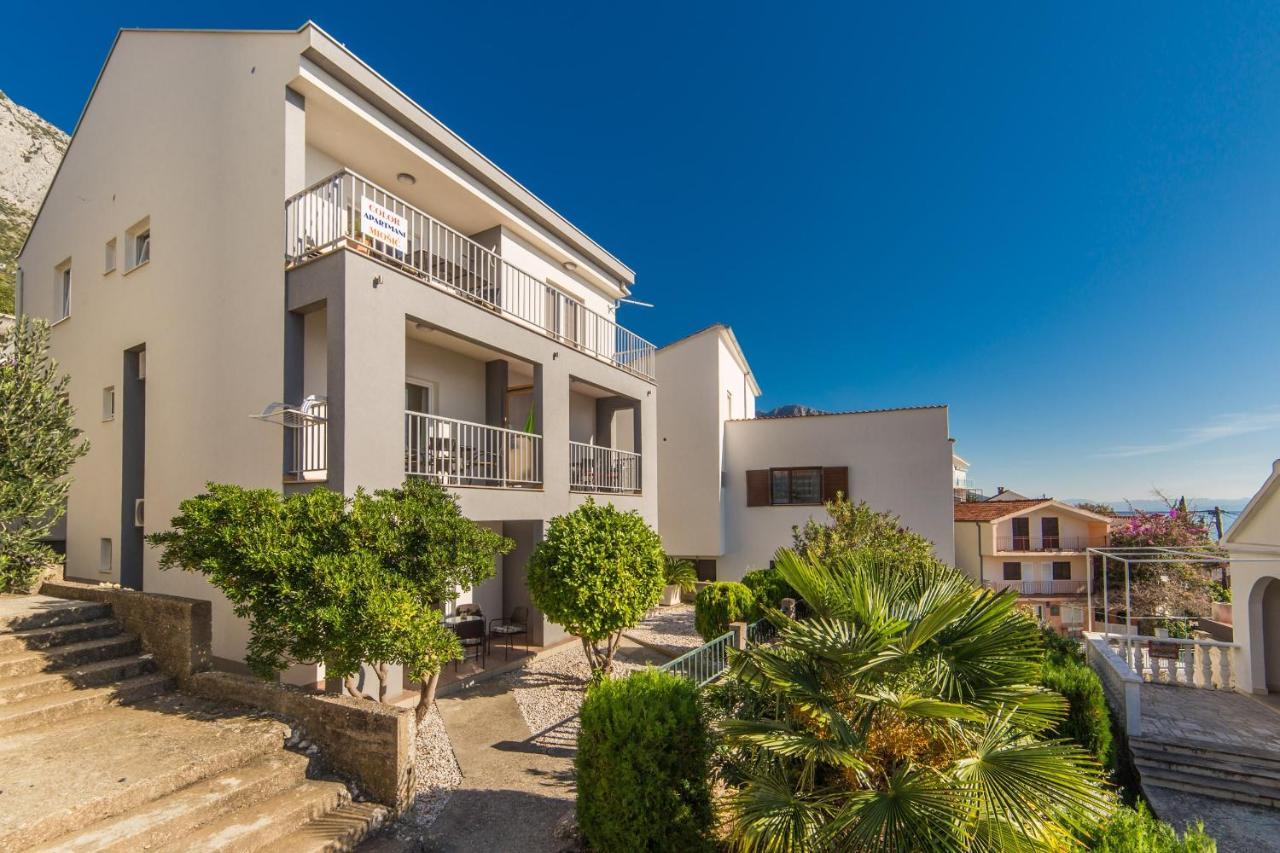 Apartments By The Sea Brist, Makarska - 11078 Esterno foto