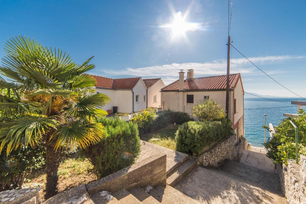 Apartments By The Sea Brist, Makarska - 11078 Esterno foto