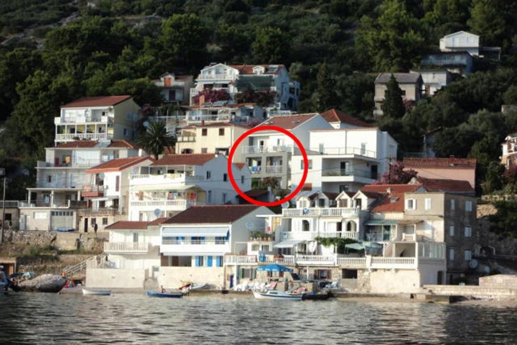 Apartments By The Sea Brist, Makarska - 11078 Esterno foto