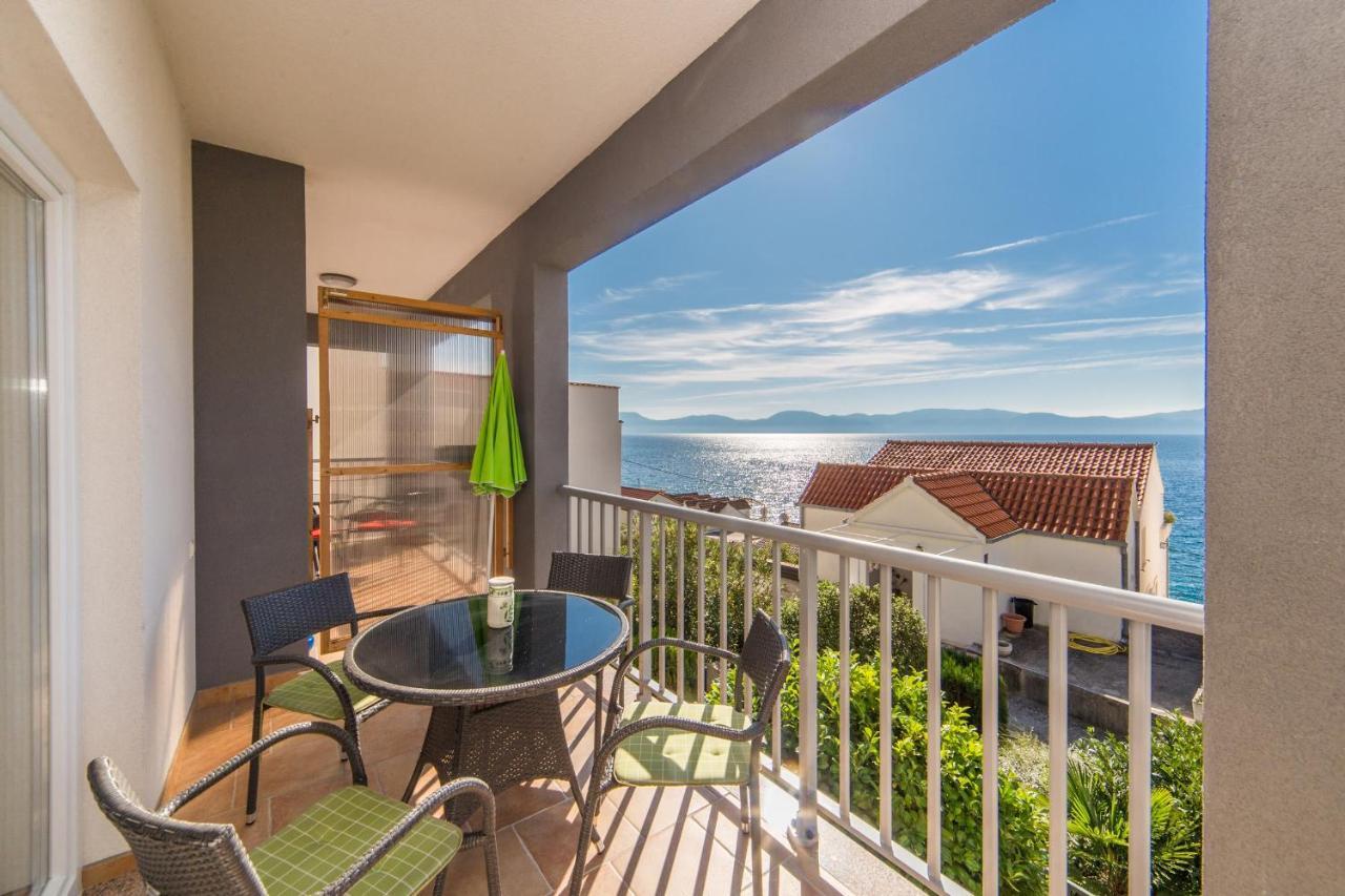 Apartments By The Sea Brist, Makarska - 11078 Esterno foto