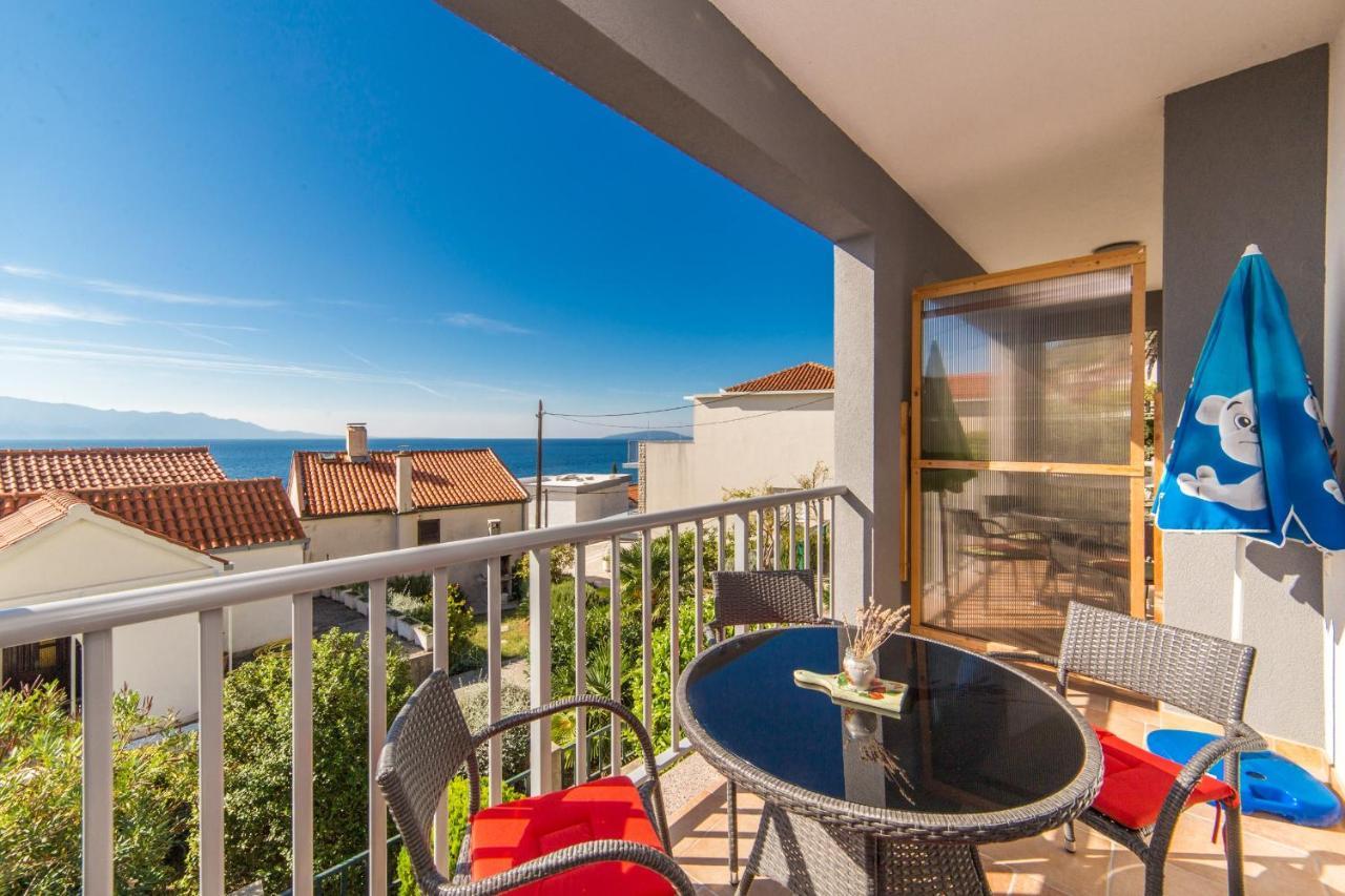 Apartments By The Sea Brist, Makarska - 11078 Esterno foto