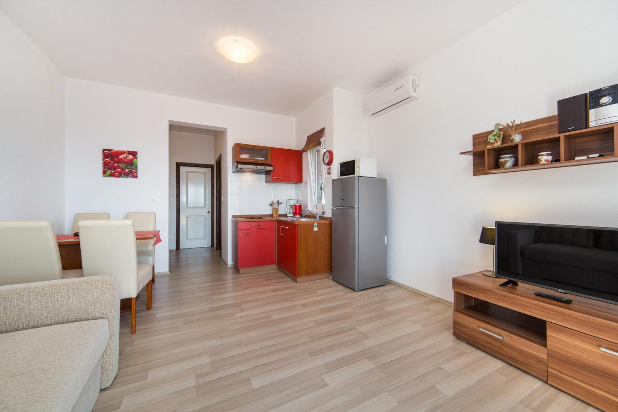 Apartments By The Sea Brist, Makarska - 11078 Camera foto
